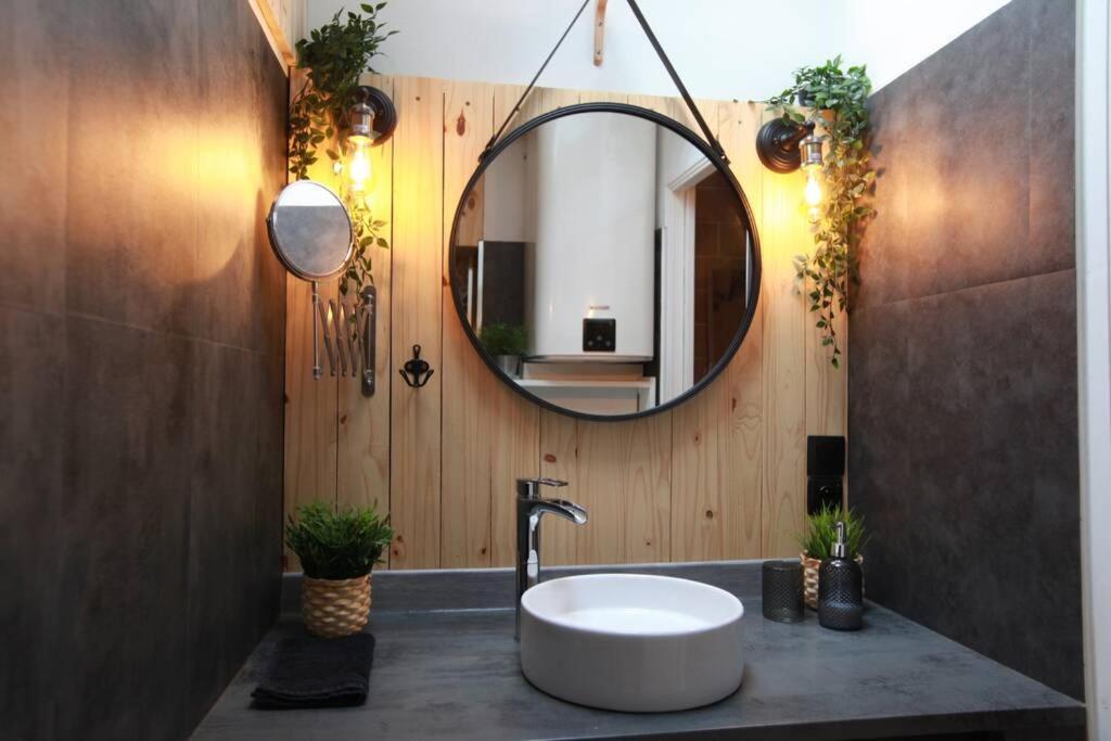 Love Room Romantique Les Petits Plaisirs Angers Eksteriør billede
