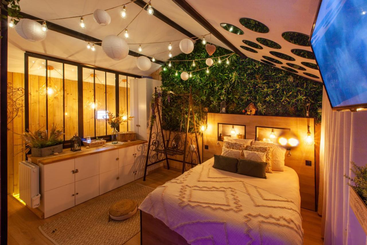 Love Room Romantique Les Petits Plaisirs Angers Eksteriør billede